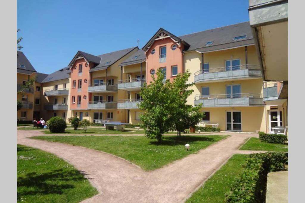 Ferienwohnung Chez Patrick Grandcamp-Maisy Exterior foto